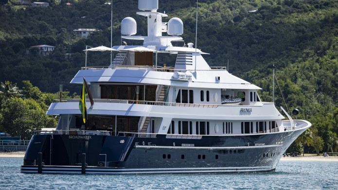 Feadship BROADWATER post Huisfit conversion 59201411c by Onne van der Wal resize