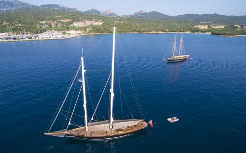 Vagrant - rebuild of Herreshoff-built yacht