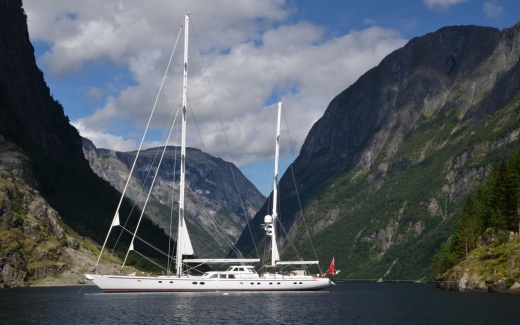 JULIET RE-LAUNCHED FOLLOWING HYBRID CONVERSION BY HUISFIT